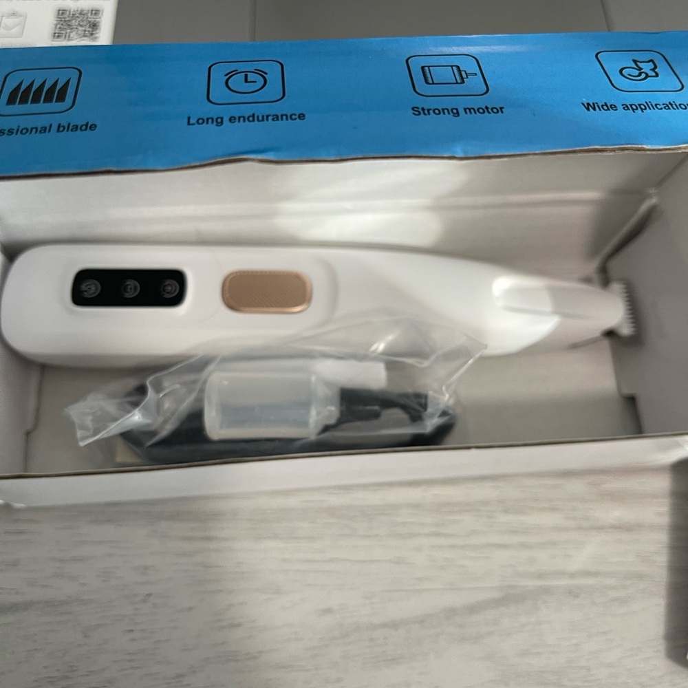 White Electric Hair Trimmer